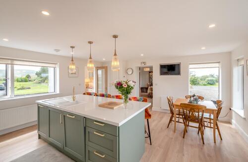 3 Bed Cottage In Cashel in Galway