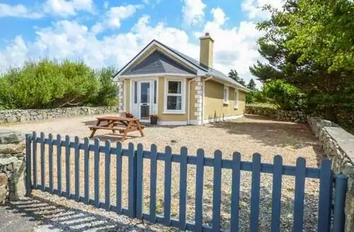 2 bedroom Ti Sheamuis in Galway