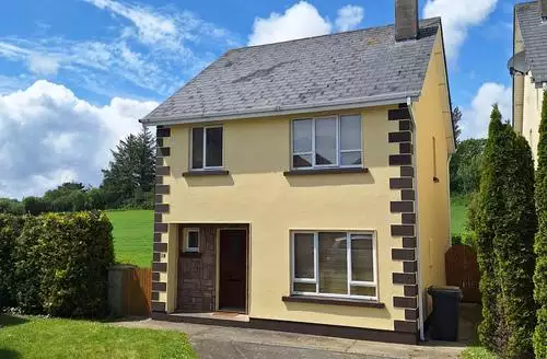 3 bedroom 19 River Glen in Wexford