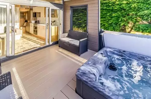 1 bedroom Pladda Pod With Hot Tub S in Ayrshire