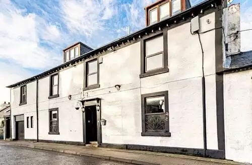 7 bedroom The Golden Crown in Ayrshire