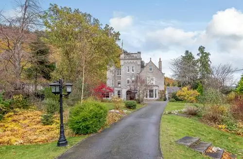 6 bedroom Craigendarroch House in Cairngorms