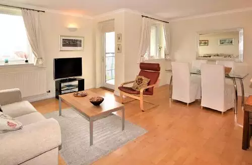 2 bedroom 2 Bed Apartment In Edinburgh in Edinburgh