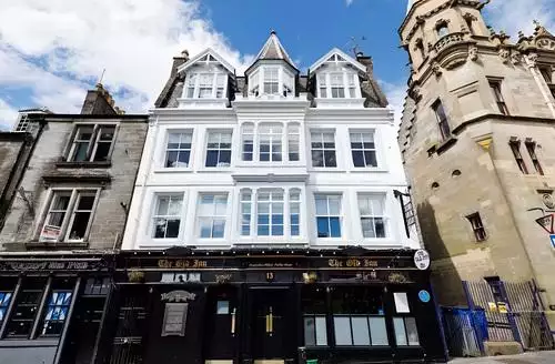 2 bedroom 15B Kirkgate in Fife