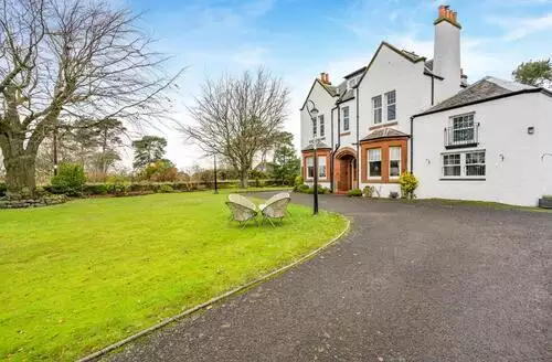 6 bedroom 6 Bed Cottage In St. Michaels in Fife