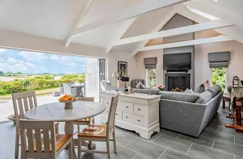 1 bedroom 1 Bed Cottage In Glasgow in Glasgow