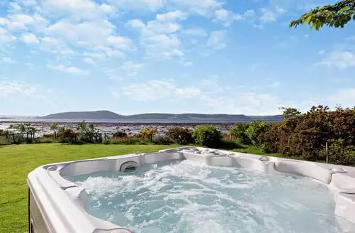 5 bedroom 5 Bed Cottage In Inverness in Inverness