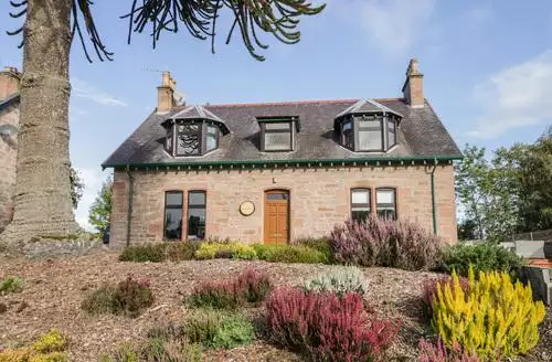 4 bedroom Orrinside in Inverness