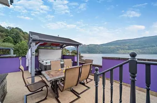 4 bedroom 4 Bed Cottage In Lochgoilhead in Loch Lomond