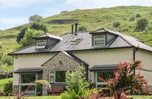 4 bedroom Glen Euchar House in Oban