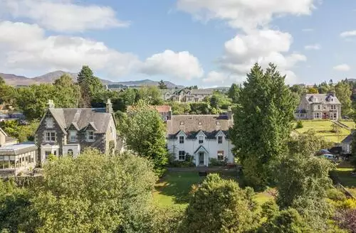 5 bedroom 5 Bed Cottage In Pitlochry in Perthshire