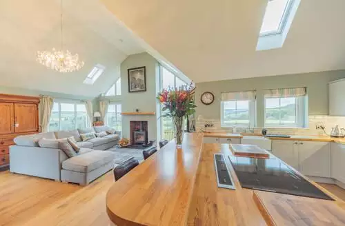 4 bedroom Hillcrest in Scottish Borders
