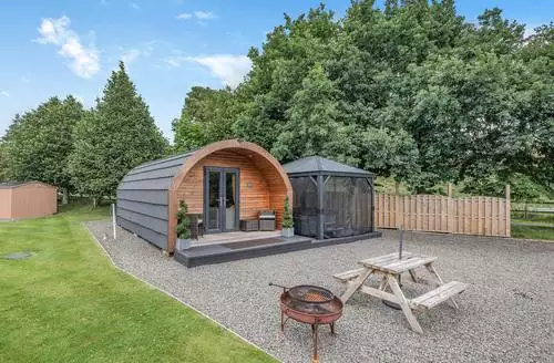 1 bedroom Retunder in Scottish Borders