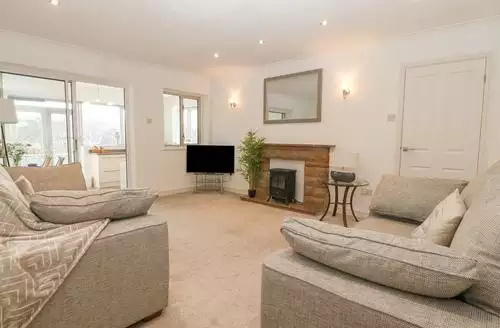 2 bedroom Riverview Apartment in Anglesey