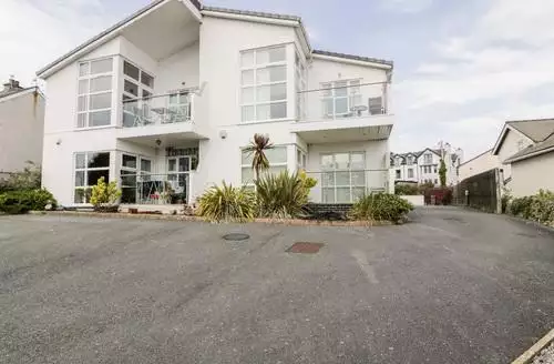 2 bedroom Tides in Anglesey