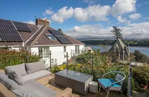 3 bedroom Rhianfa Cottage beach and hot tub in Anglesey