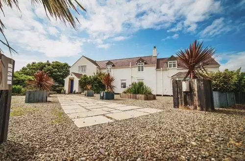 5 bedroom Glanllyn Bach in Anglesey