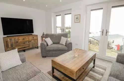 3 bedroom The Sandy Bee in Anglesey