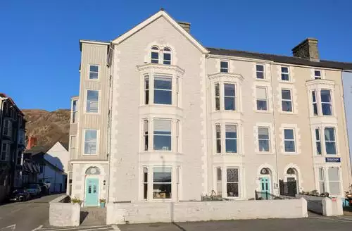 2 bedroom Sandcastles in Barmouth