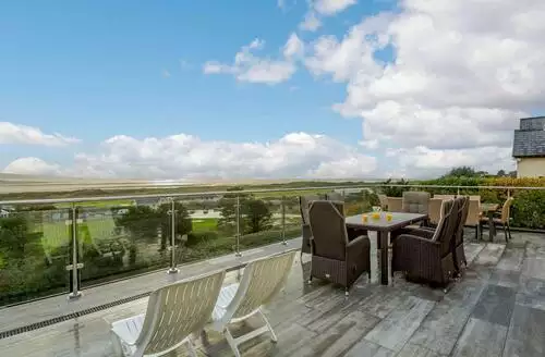 5 bedroom 5 Bed Cottage In Aberdovey in Barmouth