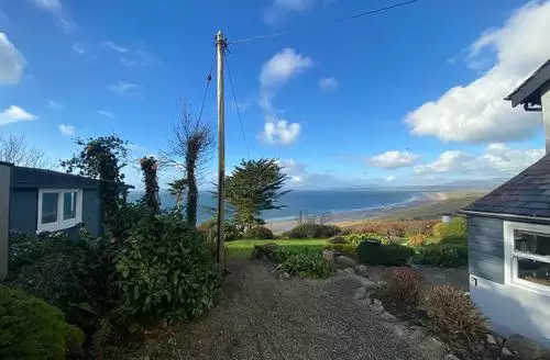 3 bedroom Sibrwd Y Mor in Barmouth