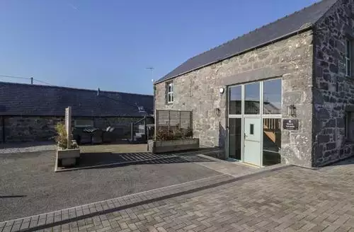 3 bedroom The Barn By Lyons in Barmouth