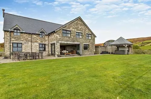 5 bedroom 5 Bed Cottage In Builth Wells in Brecon Beacons