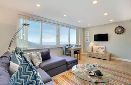 1 bedroom 1 Bed Apartment In Limeslade in Gower Peninsula
