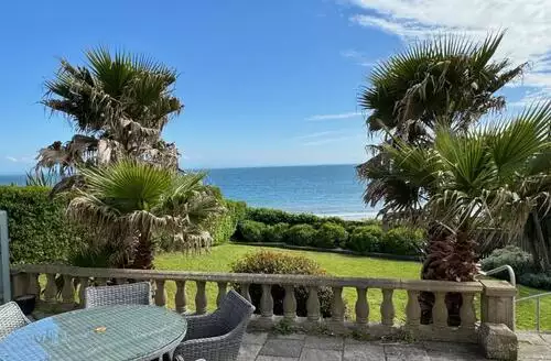 2 bedroom 2 Bed Apartment In Langland in Gower Peninsula