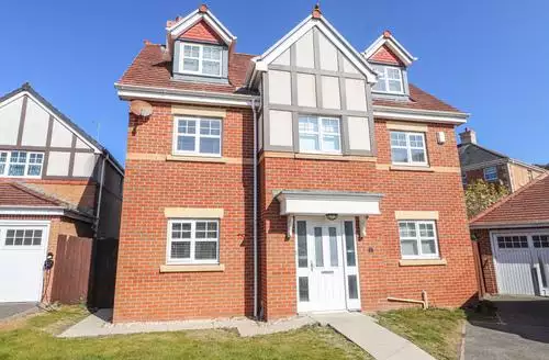 5 bedroom 9 Beckett Close in Llandudno