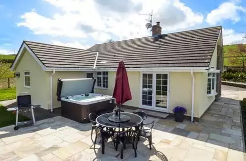 4 bedroom Bryn Tirion in Llandudno