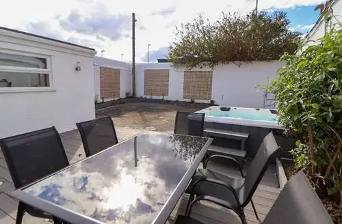 4 bedroom The Railway Cottage in Llandudno