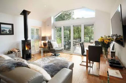 2 bedroom Nos Da in Mid Wales