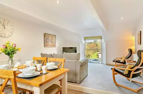 2 bedroom 2 Bed Apartment In Newport in Newport