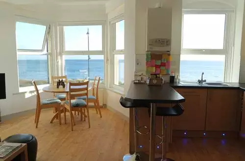 2 bedroom Gwel Y Mor in North Wales