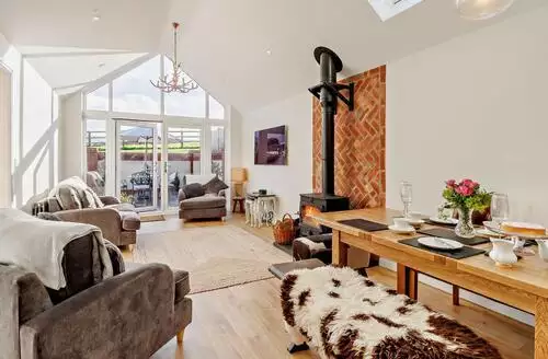 2 bedroom 2 Bed Cottage In Shrewsbury in North Wales