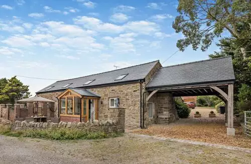 4 bedroom 4 Bed Cottage In Mold in North Wales