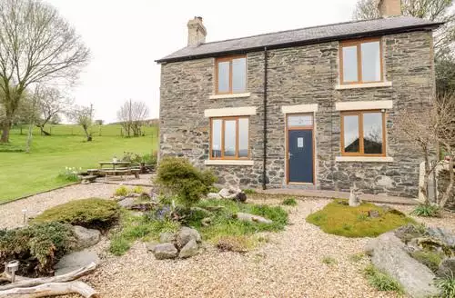 4 bedroom Groes Lwyd in North Wales