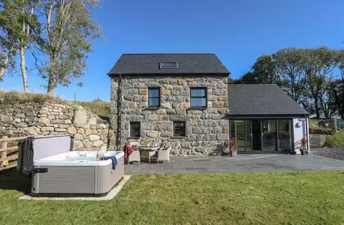 2 bedroom Hen Felin in North Wales
