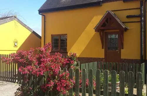 1 bedroom Oaktree Cottage in North Wales
