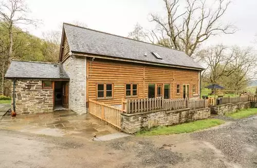 2 bedroom Ploony Barn in North Wales