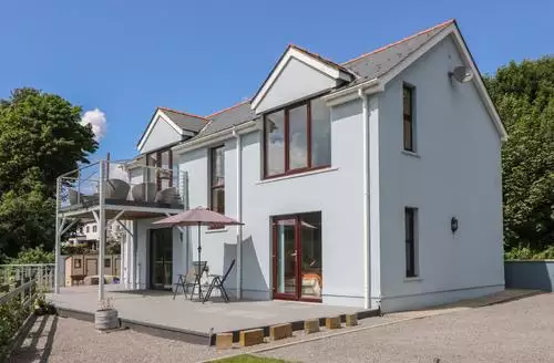 3 bedroom 1 Bryn Beudy in Pembrokeshire