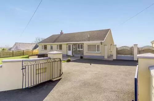 3 bedroom 3 Bed Cottage In Clynderwen in Pembrokeshire
