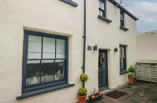 3 bedroom Blacksmiths Cottage in Pembrokeshire