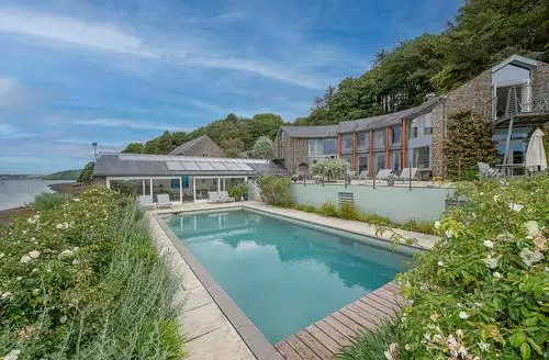 4 bedroom Curlew House in Pembrokeshire