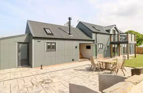 2 bedroom Glowty Brynbedw in Pembrokeshire