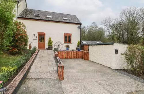1 bedroom Mill Barn Denant in Pembrokeshire