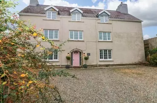 5 bedroom Norchard Farm House in Pembrokeshire