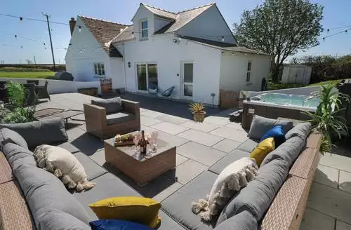5 bedroom Piglet Cottage in Pembrokeshire