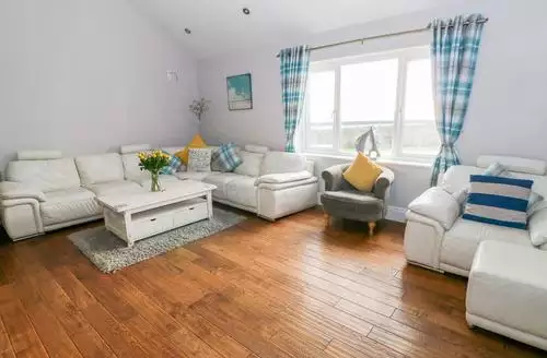 5 bedroom Swn Y Mor in Pembrokeshire